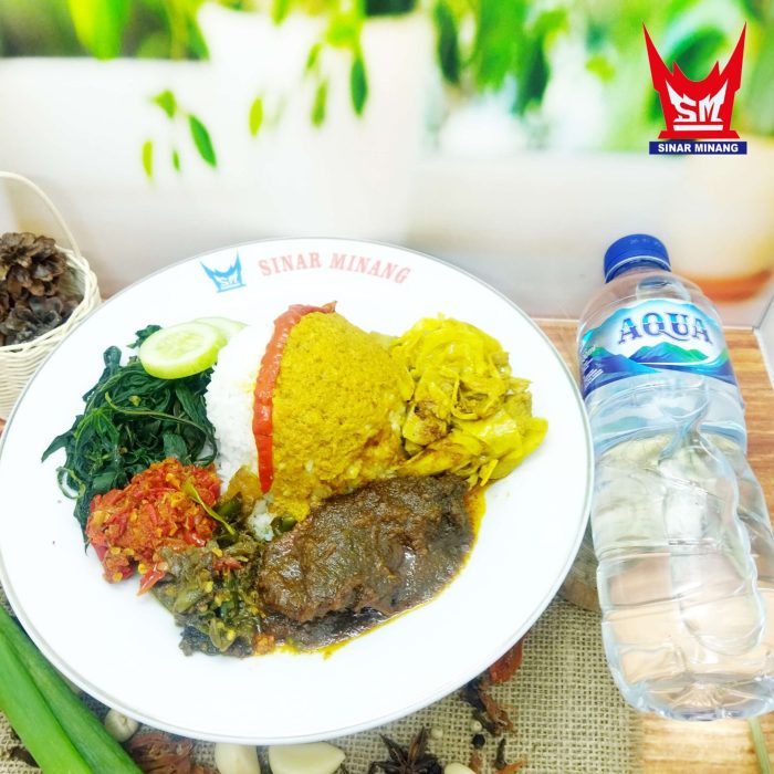 nasi rendang aqua